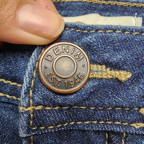 Est. 1946 Jeans Womens 18W Curvy Denim Jeans With Frayed Hem Cropped - Picture 8 of 13